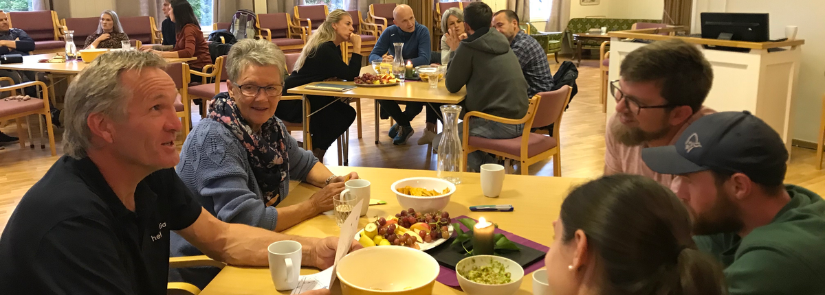 Fra 6 til 12 bedehus i Futurum